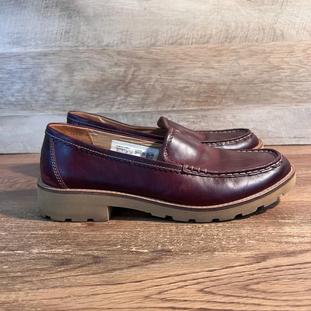 Sperry Women’s Burgundy Leather Loafers — Size 9.5 — Classic &‎ Comfortable